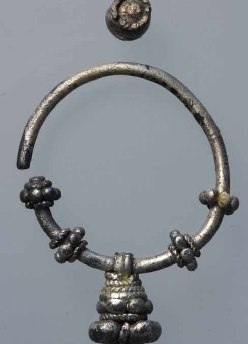 Vác 950! „Hol sírjaink domborulnak…” – temetők a különböző korokból Vácon I.